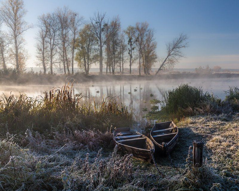 На берегу фото превью