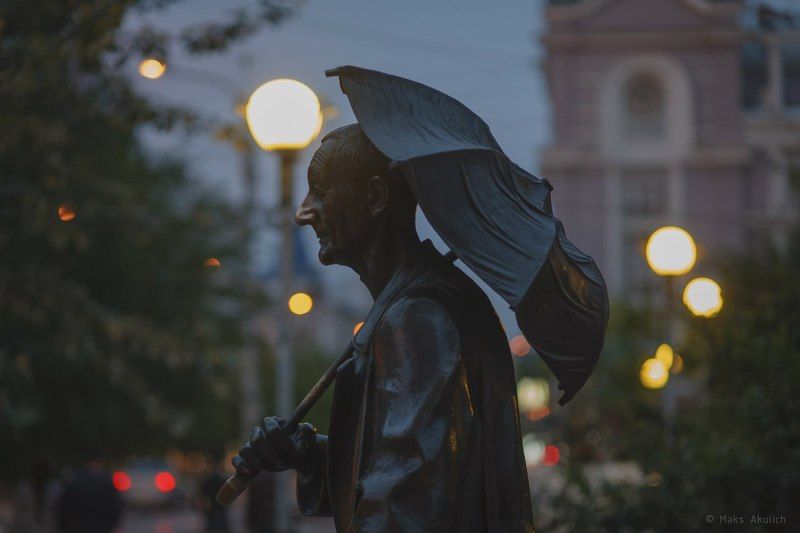 красноярск, памятник, поздеев Застывший в бронзе фото превью