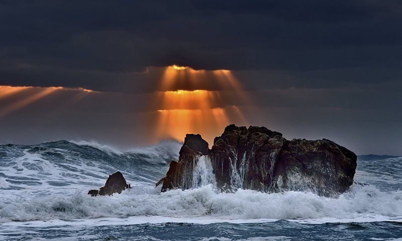 Edge of the typhoon фото превью