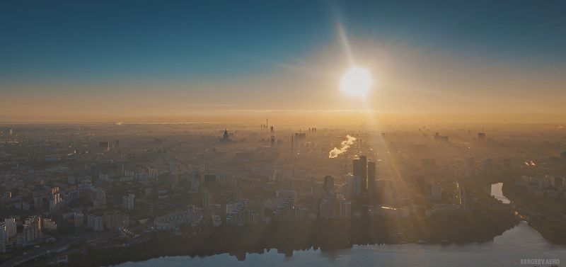 город, утро, лето, рассвет, пейзаж, москва, солнце, мегаполис, россия, восход, столица, city, morning, summer, landscape, sun, megapolis, russia, skyscrapers, cityscape, sunrays, moscow Утро в мегаполисе фото превью