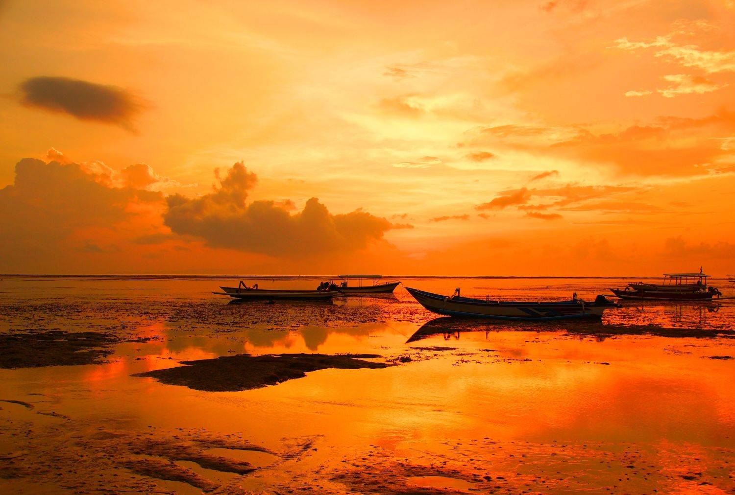 orange, morning, sunrise, dawn, sun, light, shore, ocean, sea, boat, jukung, low tide, landscape, horizon, nature, Сергей Андреевич