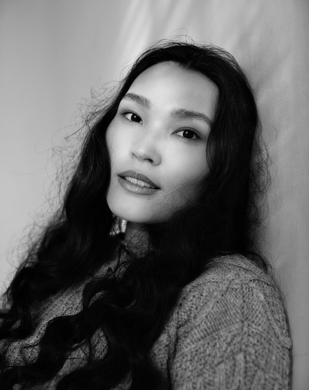 портрет, портретная фотография, женский портрет, естественный свет, студия, фотосессия, фотограф, черно-белое, черно-белая фотография, чб Камила фото превью