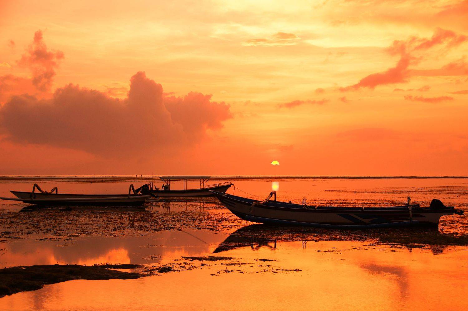 orange, morning, sunrise, dawn, sun, light, shore, ocean, sea, boat, jukung, low tide, landscape, horizon, nature, Сергей Андреевич