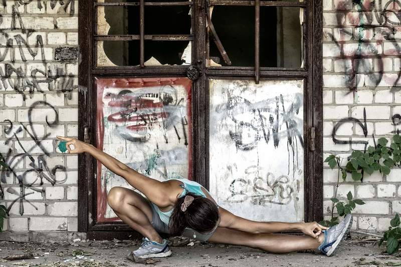 #lostplace, #photoart, #yoga Lost place and yoga practice фото превью