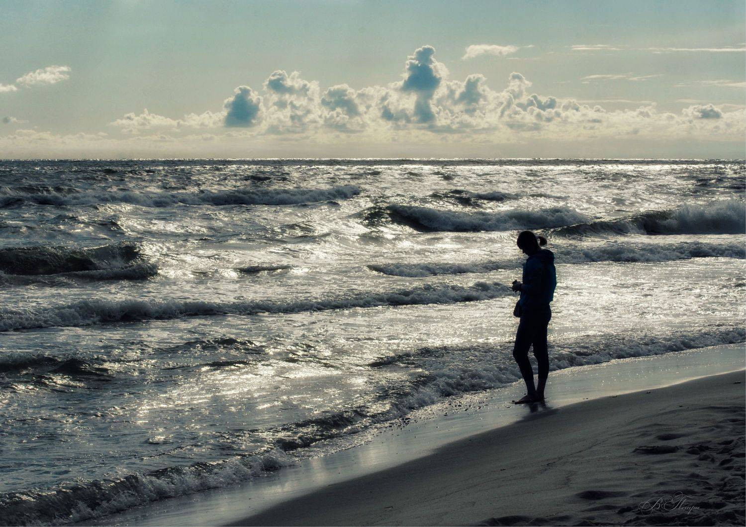 девушка море шторм облака, Вера Петри