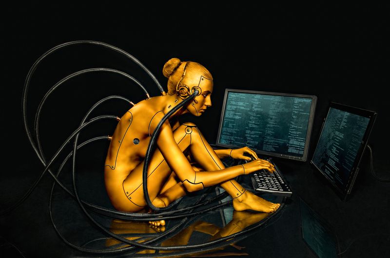 андроид, робот, криптовалюта, металлический, золотой, кибер, хакерство, взлом, сервер, сервак, комп, компьютер, майнить, взлом, взламывать,экран, кабель, подключение, девушка, женщина, клавиатура, биткоин Андроид фото превью