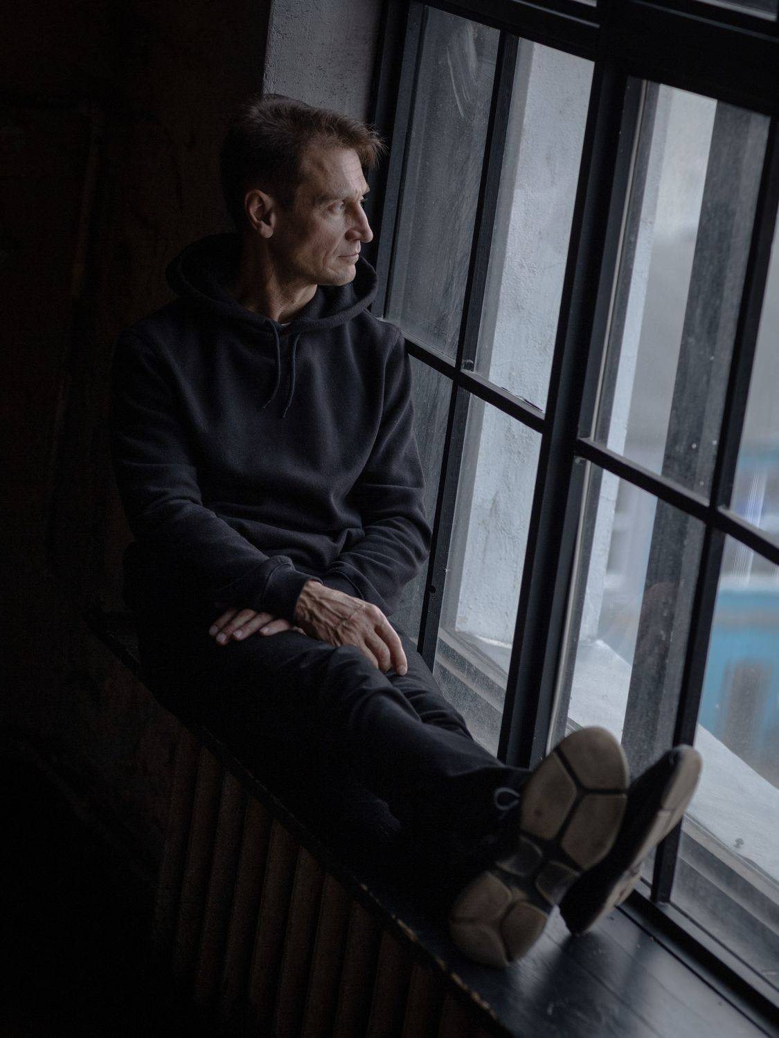 #мужскойпортрет, #студийныйпортрет, #естественныйсвет, #отокна, #студийнаясъмка, Демидова Марина