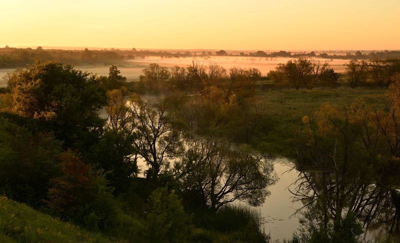 Сидя на красивом холме... фото превью