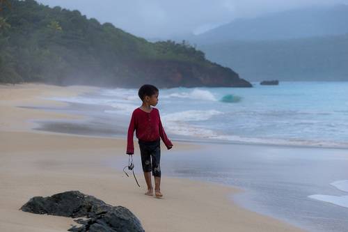 Малыш и море