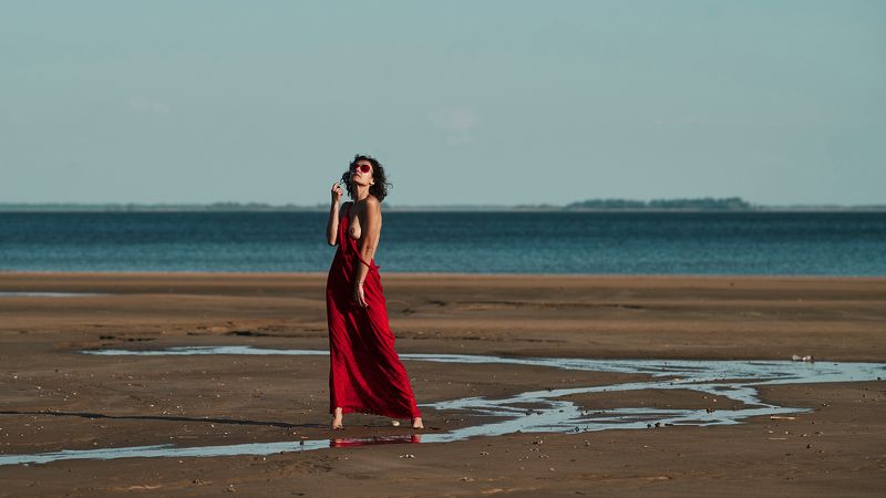 Red фото превью