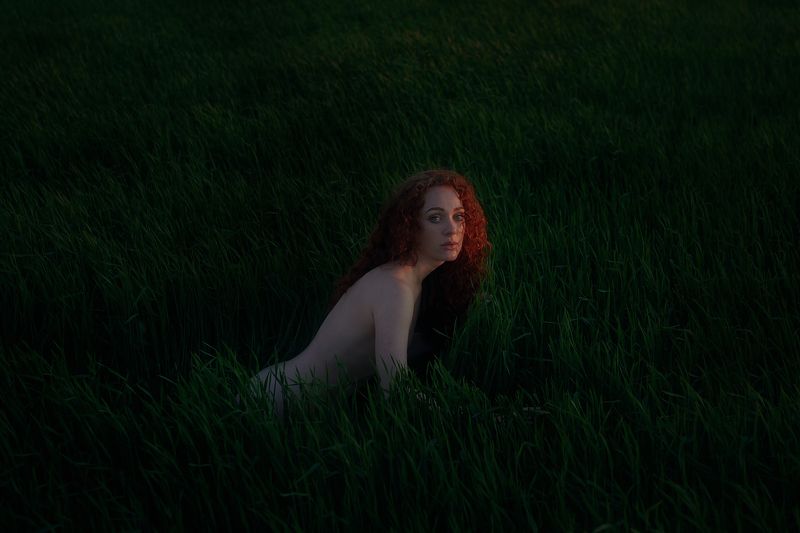 nude art girl follow the sun фото превью