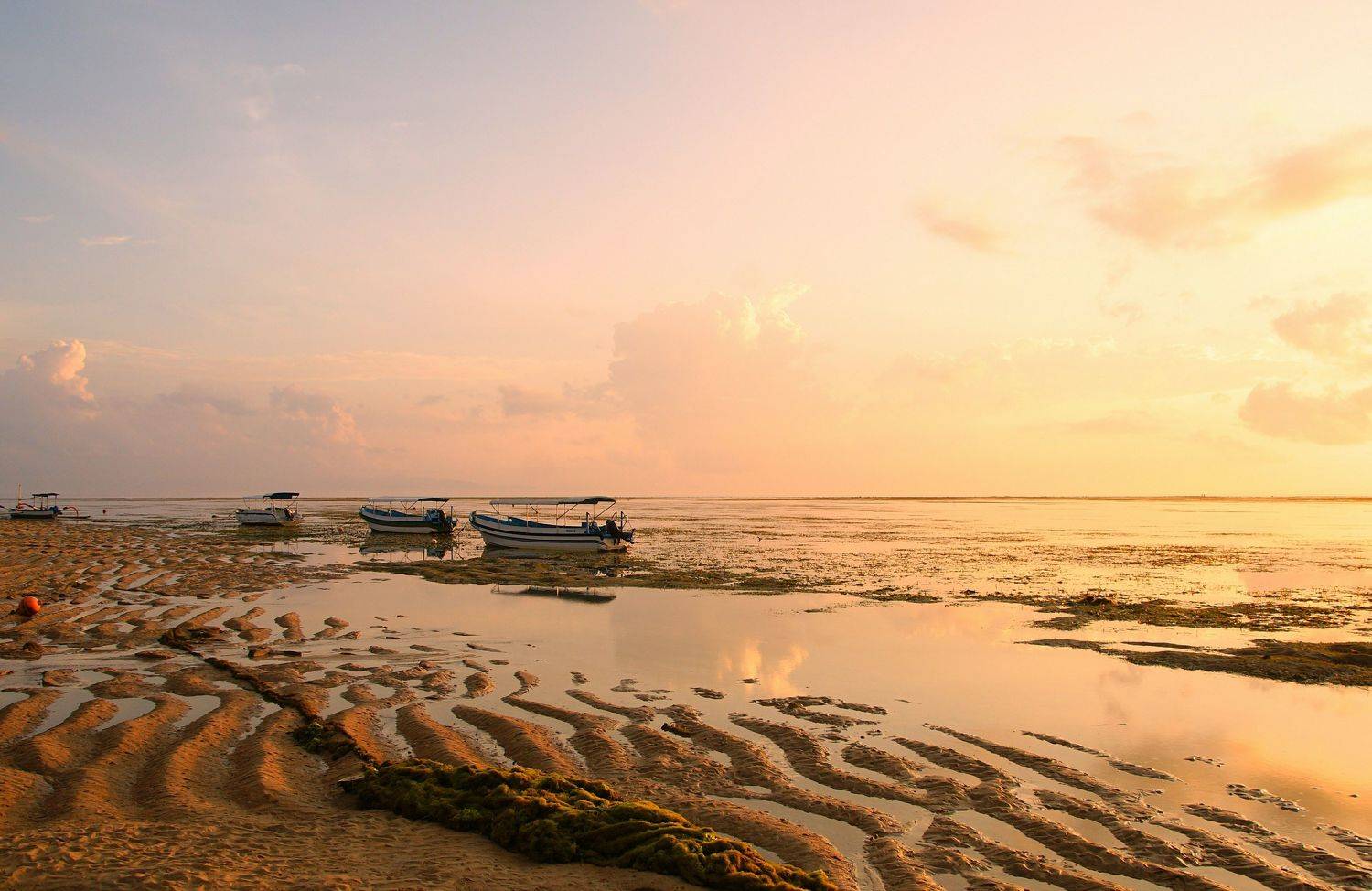 orange, morning, sunrise, dawn, sun, light, shore, ocean, sea, boat, jukung, low tide, landscape, horizon, nature, Сергей Андреевич