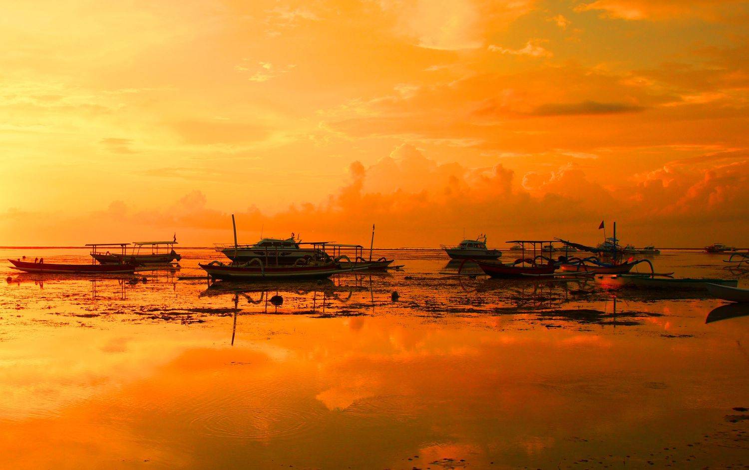 orange, morning, sunrise, dawn, sun, light, shore, ocean, sea, boat, jukung, low tide, landscape, horizon, nature, Сергей Андреевич