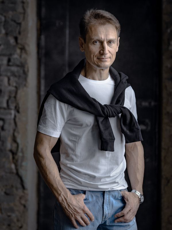 #портрет #мужскойпортрет #студийныйпортрет #характер #студийнаясъемка #естественныйсвет #естественноеосвещение Мужской характер фото превью