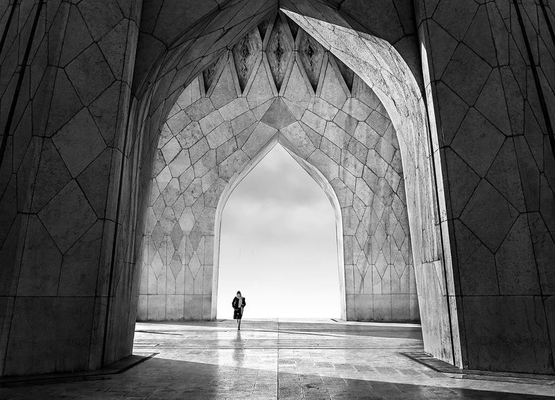 Under the Tower фото превью