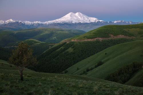 Утренний Эльбрус