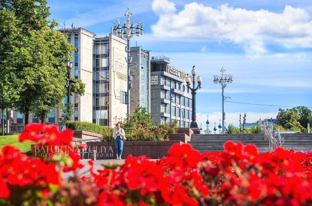 москва, известия, пушкинская площадь, сквер, Юлия Батурина