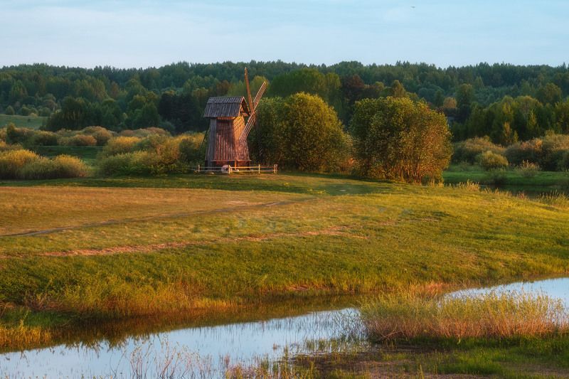 россия, псковская область, пушкинские горы, михайловское, усадьба, музей-заповедник, лето, рассвет, ветряная мельница, природа, пейзаж Пушкиногорье фото превью