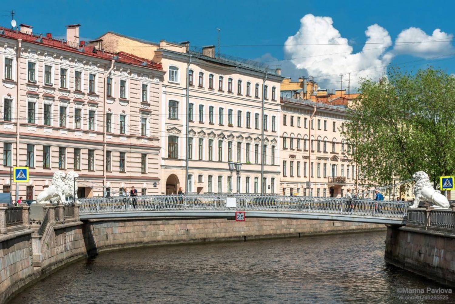 город, архитектура, городской пейзаж, стрит фото, уличная фотография, санкт-петербург, реки и мосты петербурга, львиный мост, канал грибоедова,  nikon, Павлова Марина