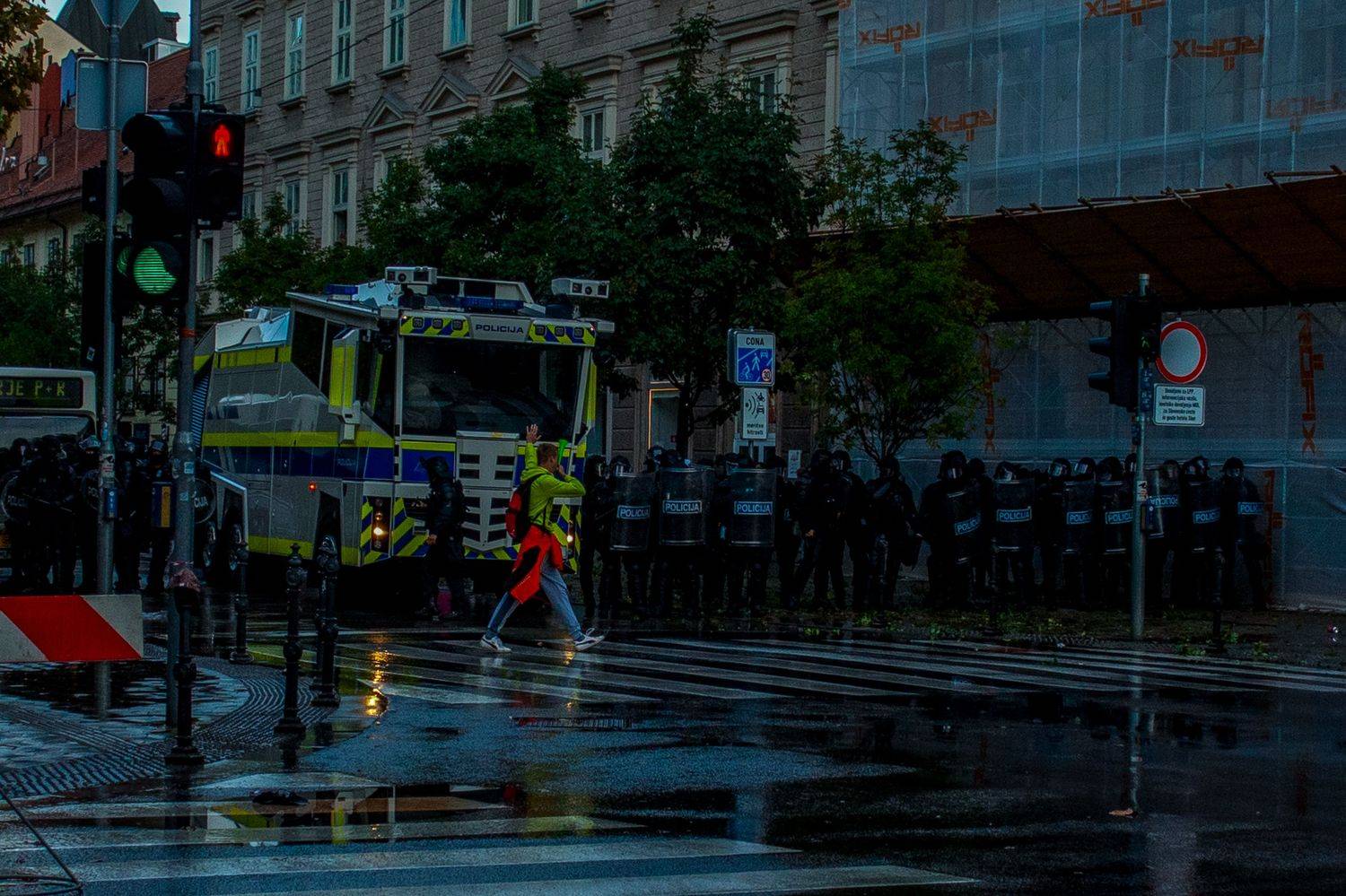 photojournalism journalism press looklikewarzone photojournalistslife, Ga&scaron;per Le&scaron;nik