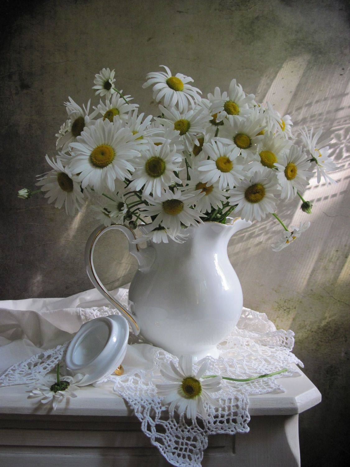 цветы, букет, ромашки, кувшин, фарфор, салфетка, Наталия Тихомирова