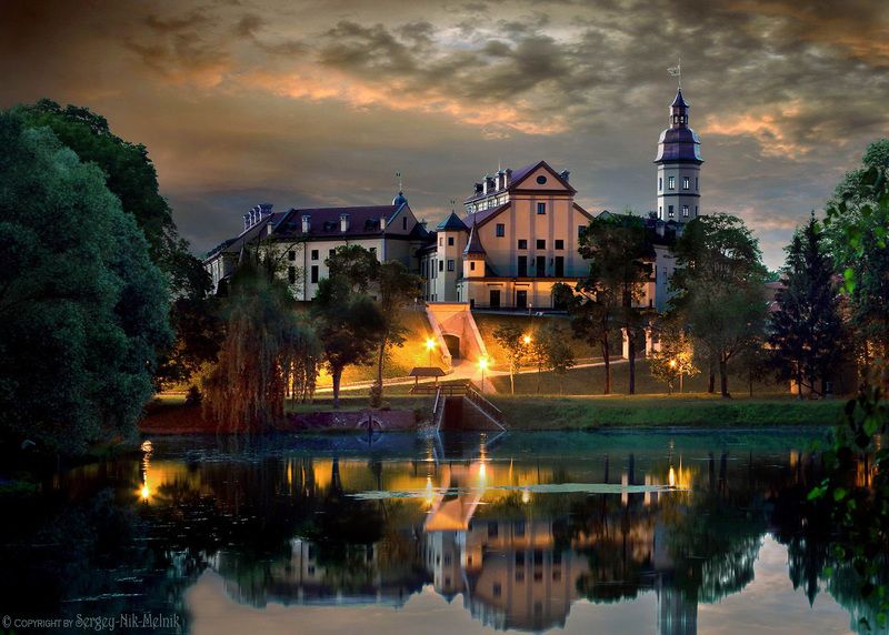 беларусь, несвиж, замок, дворец, архитектура, радзивиллы, легенды-средневековья Замок князей Радзивиллов в Несвиже фото превью