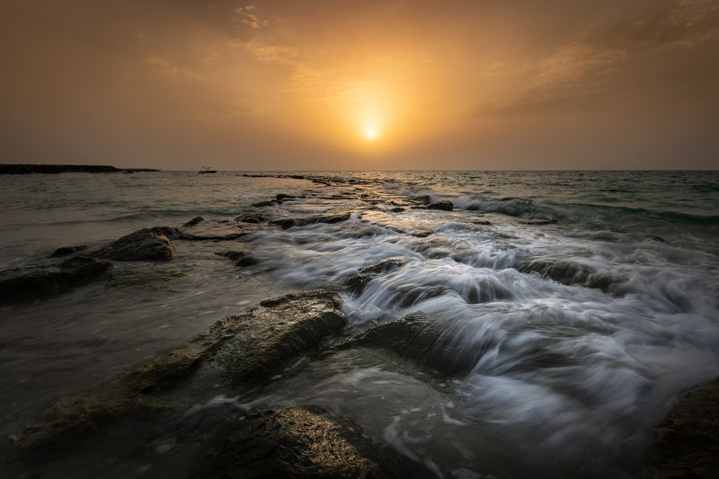 persian gulf, sun, sunset, dusk, sea, waves, long exposure Sunset at Persian Gulf фото превью