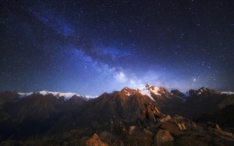 Казахстан, Ночь Попивая вино ночью в горах 3 фото превью