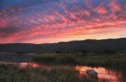 Dark red lake