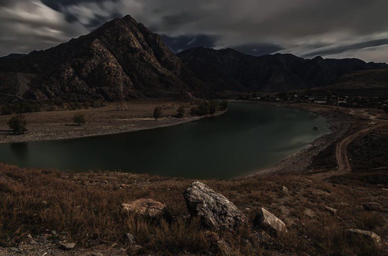 алтай, берег, горный алтай, горы, катунь, небо, ночь, осень, пейзаж, природа, путешествие, река, сибирь, туризм В Лунном свете фото превью