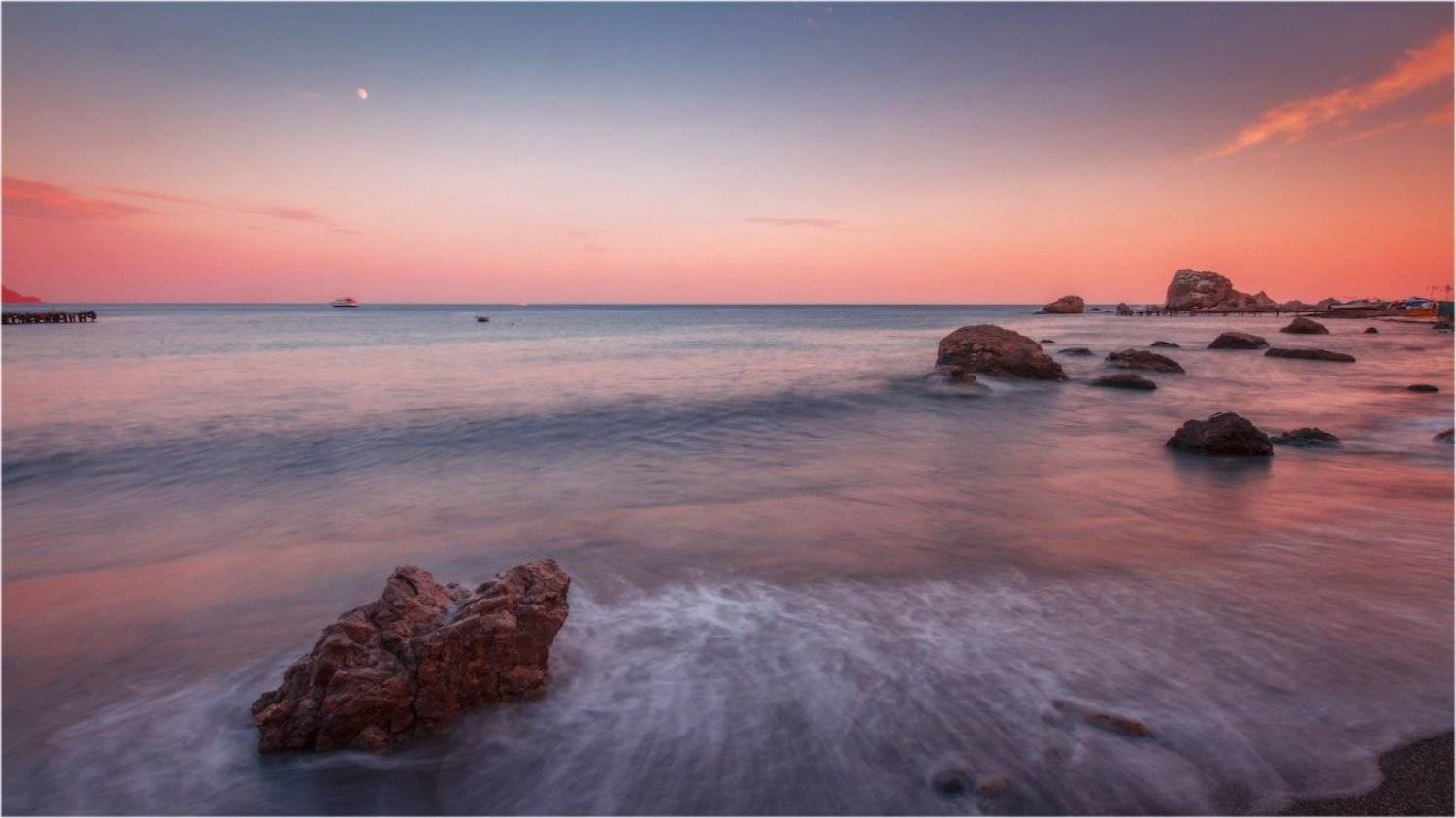 2012, Nd, Nd400, Волны, Город, Закат, Июль, Камни, Катер, Крым, Луна, Море, Мостик, Набережная, Пристань, Судак, Черное море, Владимир Водяницкий