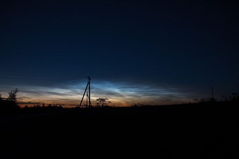 Серебристые облака средней полосы фото превью