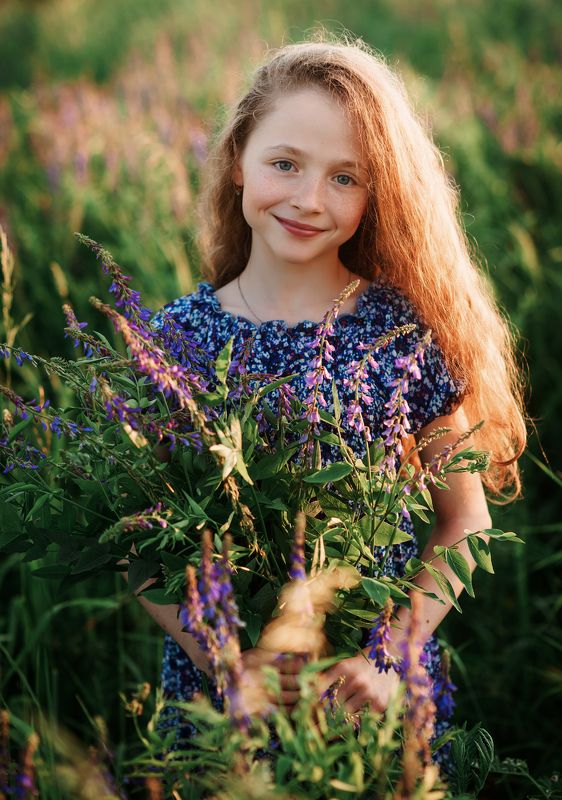 дети,  лето, портрет, цветы, детский портрет Катерина фото превью