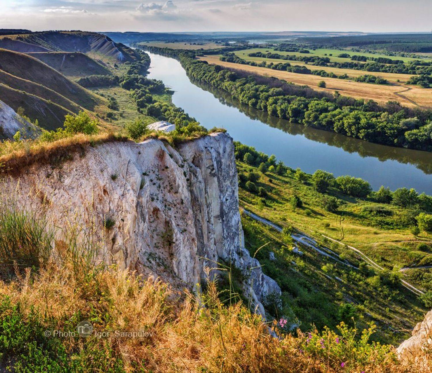 утёс, сторожевое, россия, путешествие, пейзаж, панорама, мельные сопки, меловые холмы,  дон, высоко, воронежская область, берег, белые сопки, белая скала в сторожевом,, Сарапулов Игорь