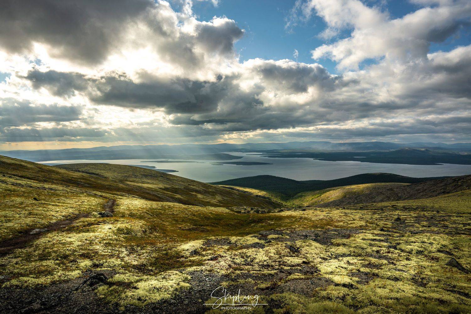 хибины, ягель, осень, солнечные лучи, озеро, Ганюшкин Владимир