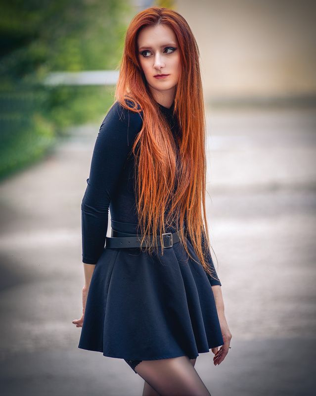 девушка,боди,чулки,рыжая,портрет Девушка фото превью