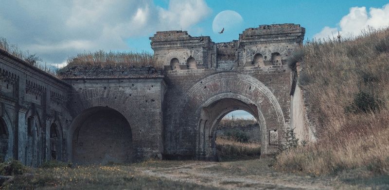 архитектура, крепость керчь, форт тотлебен, фортификационное сооружение, крепостные ворота, история, российская империя, юпитер 37а, советская оптика, керчь, россия, анатолий щербак Величественная крепость Керчь. фото превью