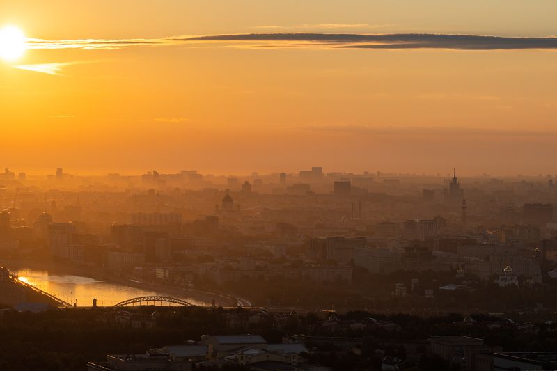 восход, город, москва, дымка, туман Пробуждение фото превью