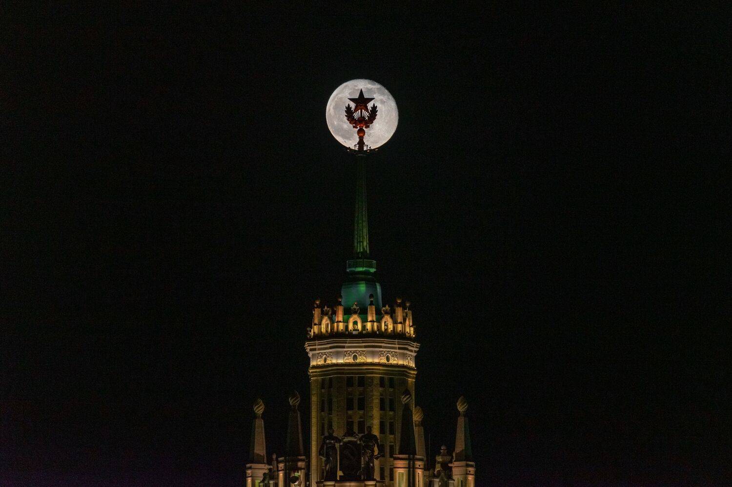 fullmoon полнолуние moon architecture skyscrapers moscow cityscape city russia москва, Цыбенко Кирилл