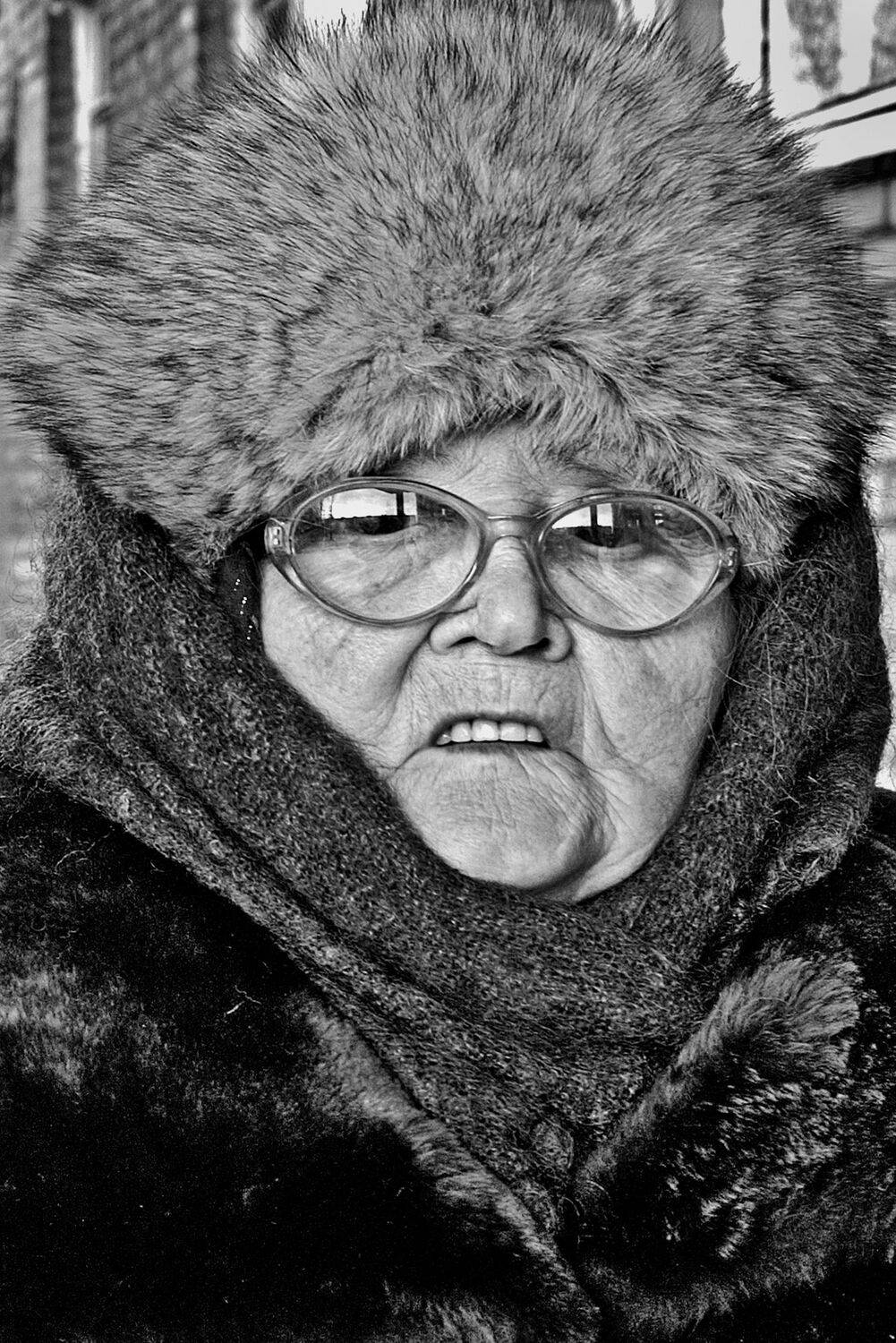 портрет, женщина,мончегорск, апатиты, шапка, пальто, Николай Смоляк