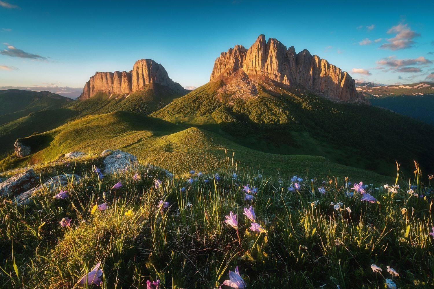 россия, адыгея, кавказ, большой тхач, природный парк, горы, хребет, цветы, рододендрон, лето, рассвет, природа, пейзажия, забайкальский края, забайкалье, кодар, сибирь, природа, пейзаж, пустыня, чарские пески, бархан, рассвет, Оборотов Алексей