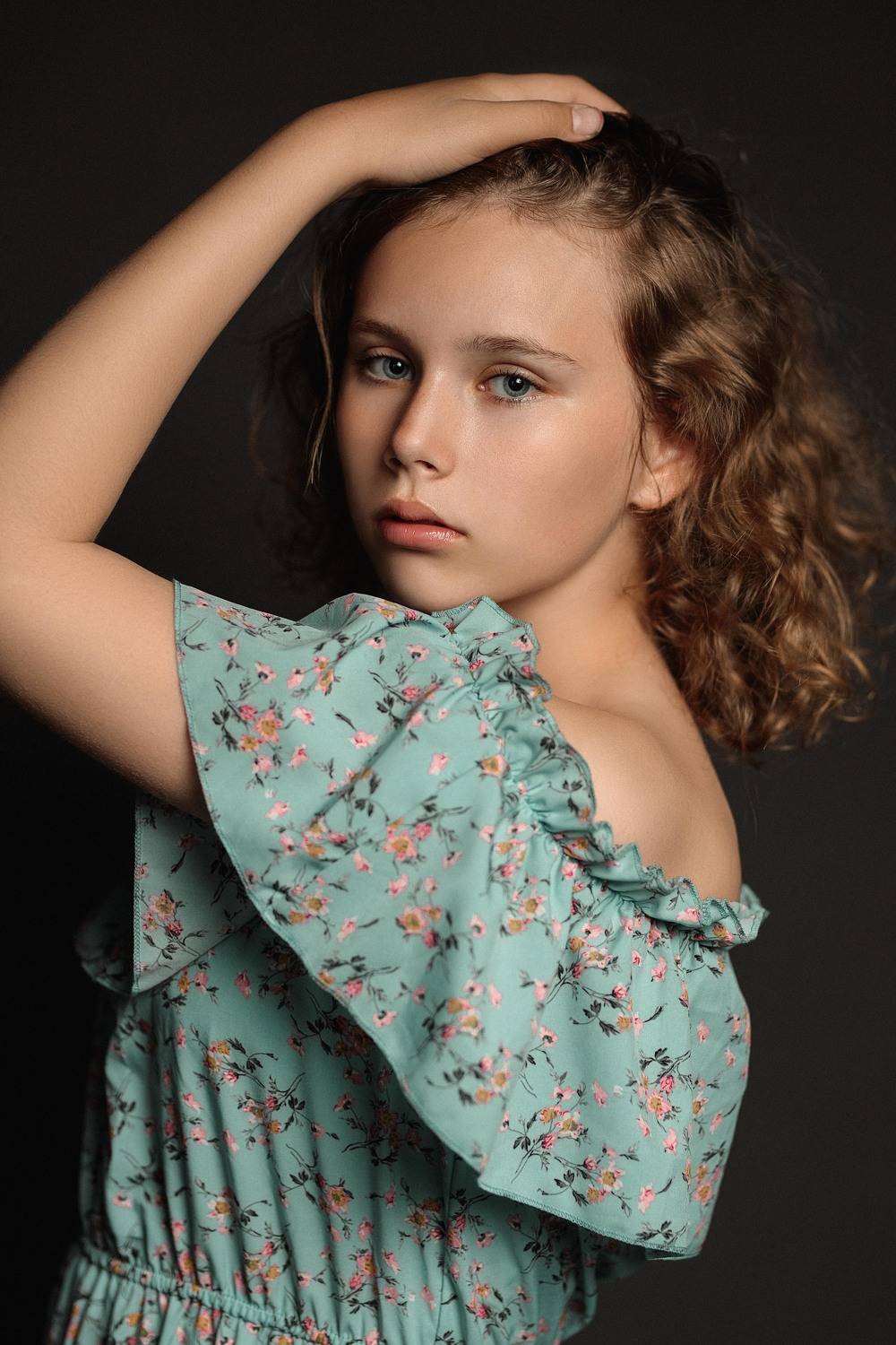 девушка, модель, портрет, фотосессия, студия, макияж, гламур, girl, model, modeling, young, portrait, make-up, творческий портрет, женский портрет, woman, young woman, glamour, постановка, постановочная фотография, fashion, Владимир Васильев