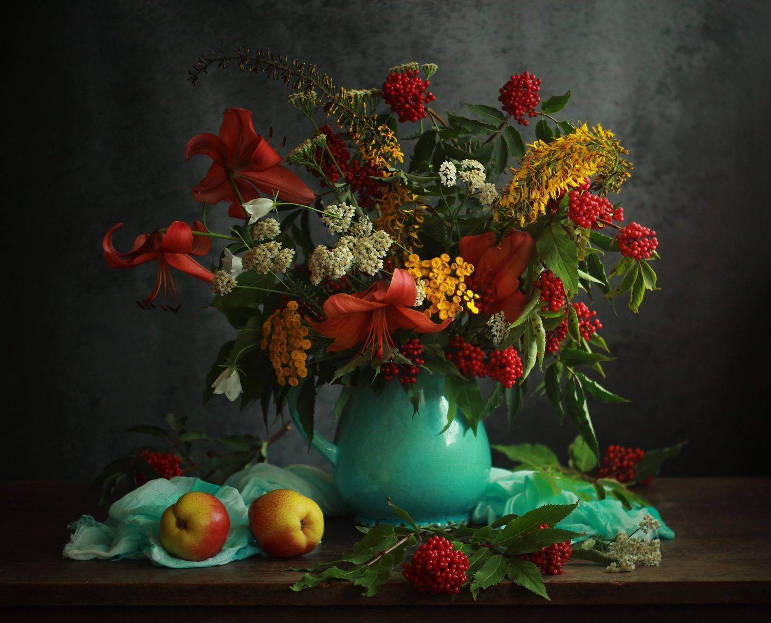 , Людмила Хрусталева*