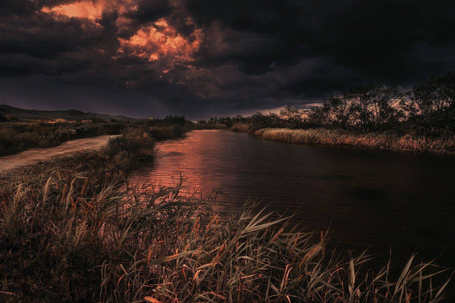 Вечер, Деревия, Дорога, Речка, Трава, Тучи, Андрей Кровлин