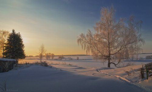 Встаю, чтоб утро не спугнуть...