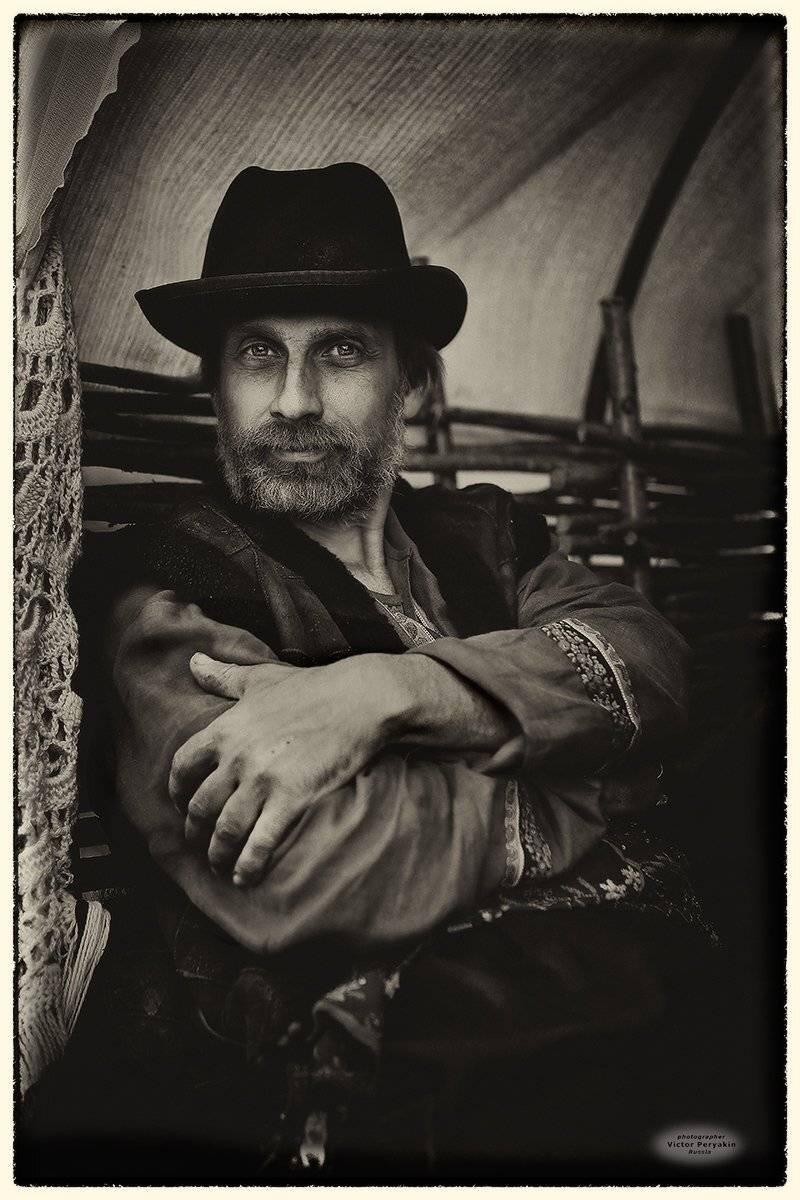 , Виктор Перякин