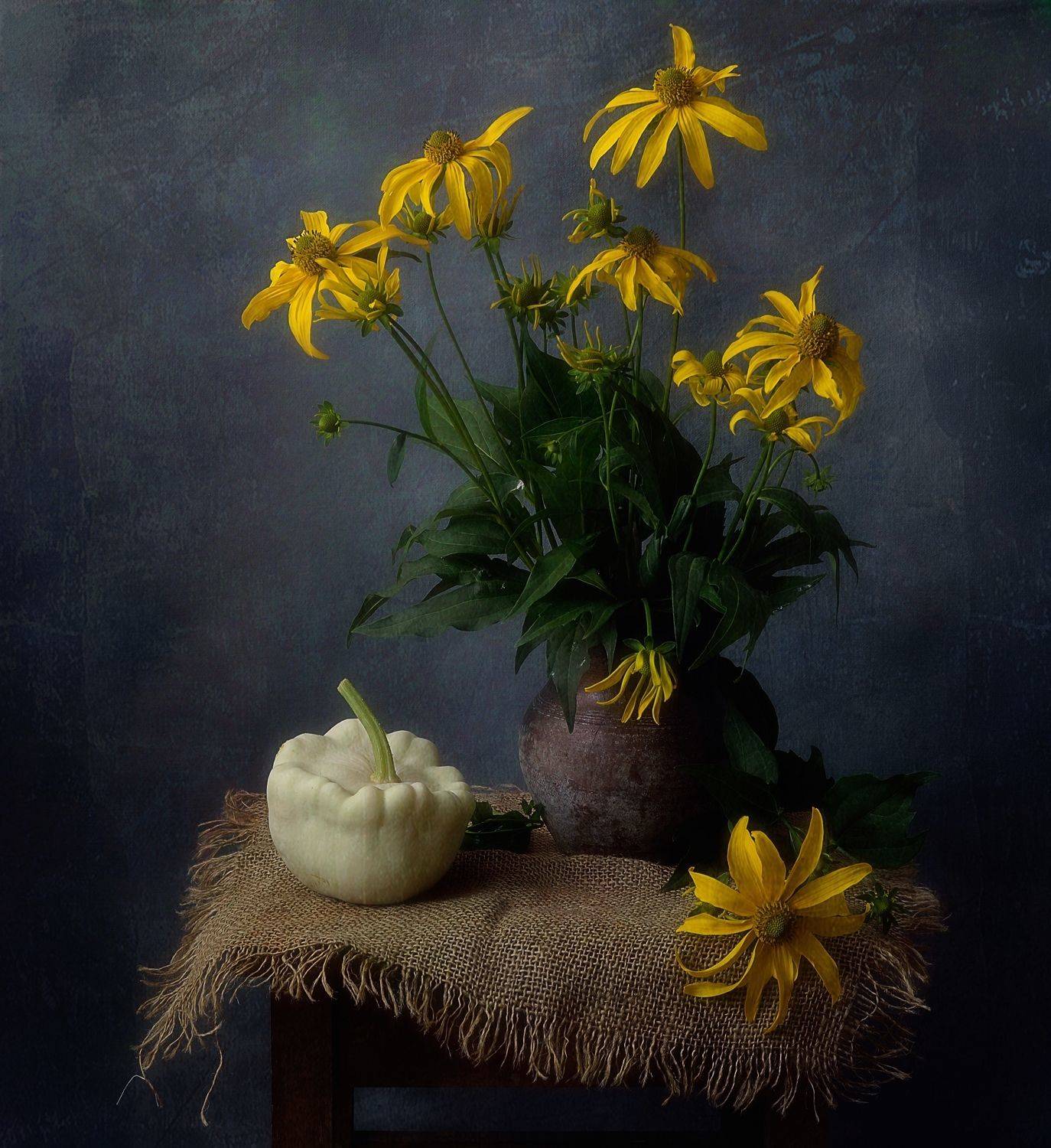 натюрморт,композиция,цветы,рудбекия,патиссон,лето, Наталия К