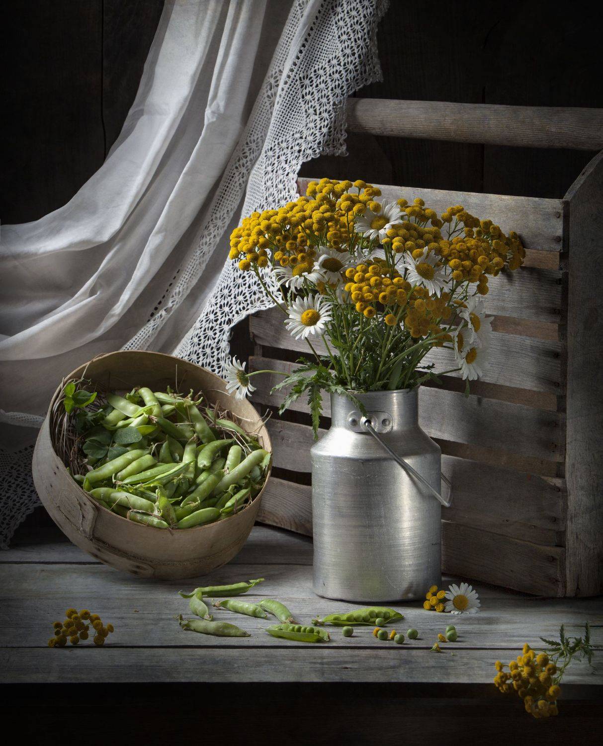 горох, сито, бидон, цветы., Татьяна Попова