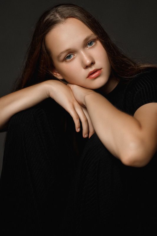 девушка, модель, портрет, фотосессия, студия, макияж, гламур, girl, model, modeling, young, portrait, make-up, творческий портрет, женский портрет, woman, young woman, glamour, постановка, постановочная фотография, fashion Алина фото превью