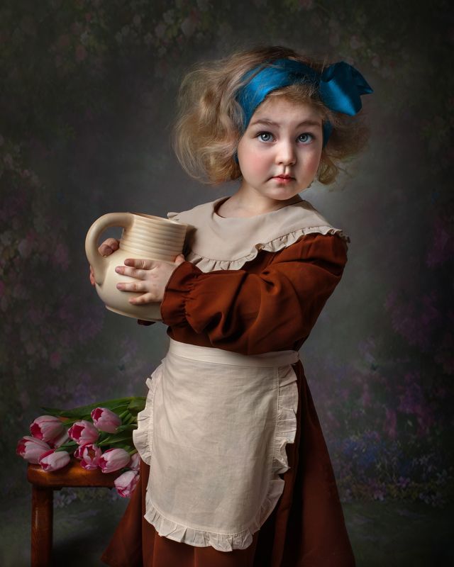 Mia And Tulips фото превью